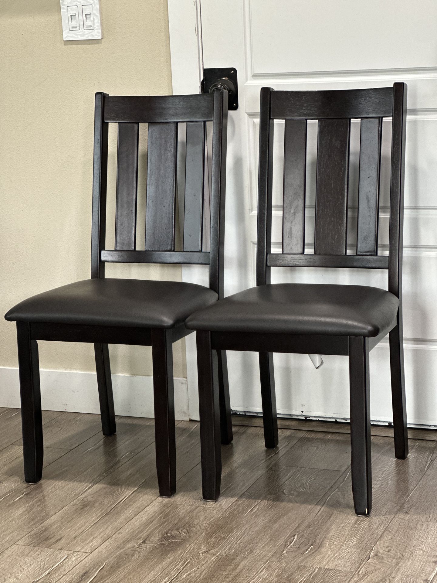 Ashley Furniture Signature Design - Zychan Slat Back Dining Room Chair - Upholstered Chairs - Set of 2 - Ebony/Dark Brown.