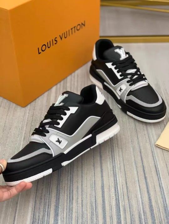 LV Trainer Leather Lace-up Flat Low Top Fashion Board Shoes Men's Black