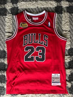 Michael Jordan - Large Jersey - Chicago Bulls