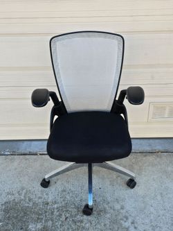 HON HCW1 Ceres Ergonomic Mid-Back Work Chair