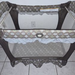 Portable Pack N Play 