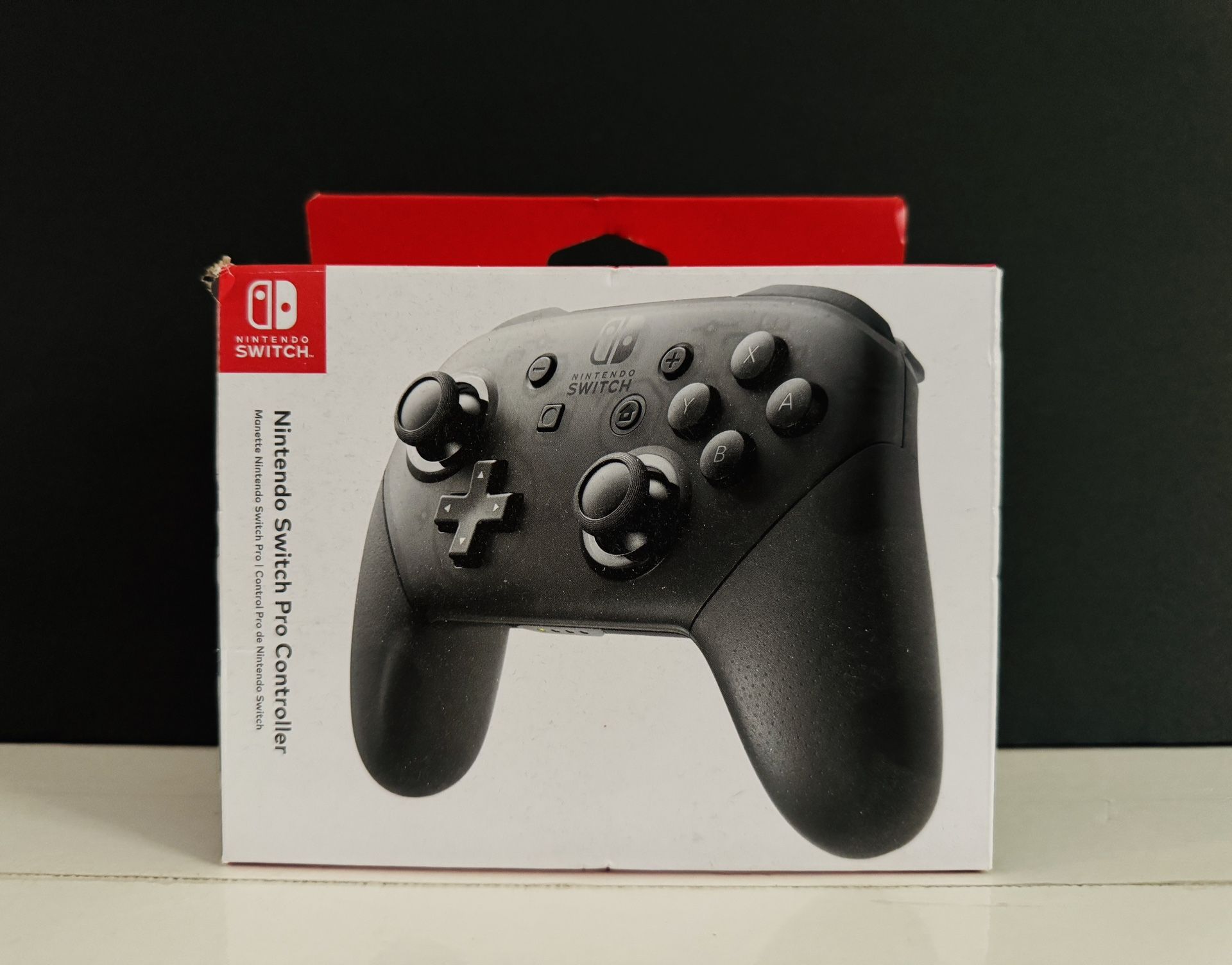 Nintendo Switch Pro Controller 