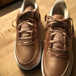 Nike Air Tennis Shoes