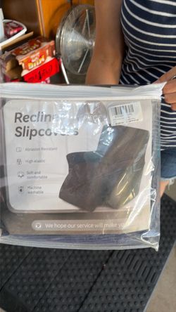 Recliner slipcover