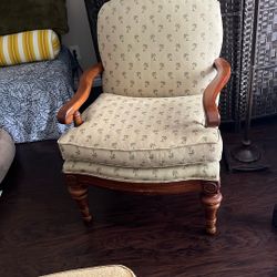 CHAIR ANTIQUE 