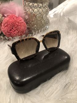 LV Sun Glasses