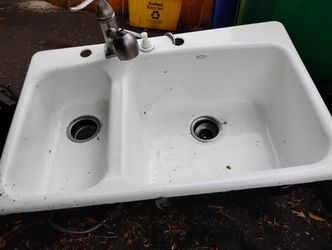 Deep Vintage Ceramic Kitchen Sink