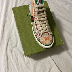 Gucci Shoes 