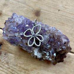 Sterling Silver Waxing Poetic Openness Violet Pendant With Kristal