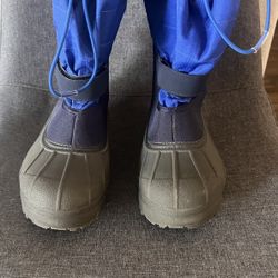 Boys Columbia Size 5 Winter Snow Boots 