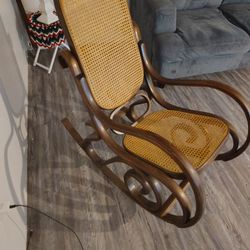 Bentwood Rocking Chair 