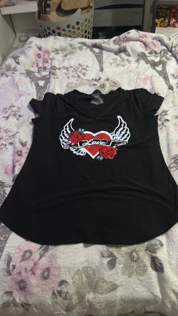 Black Graphic T-Shirt Heart Wings Love Print