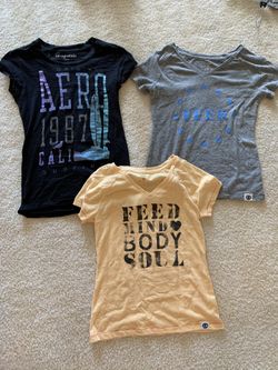 Ladies Graphic Tees $1 Each (small & medium)