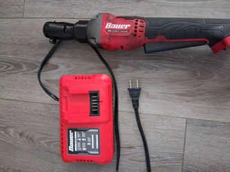 Bauer 3/8" Cordless Ratchet with 4 Amp Charger