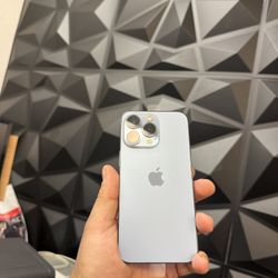 iPhone 13 Pro – 1TB – Unlocked – Great Condition