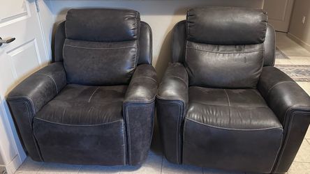 Pair of Living Spaces Valentin Charcoal Power Recliners