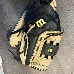 Wilson Baseball Glove 