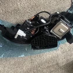 2019 Nissan Sentra passenger Headlight New never used LED $250  