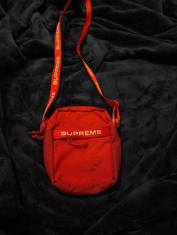 Supreme crossbody/shoulder bag