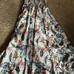 Women’s dress