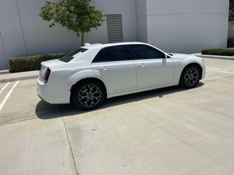2017 Chrysler 300