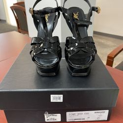 TRIBUTE PLATFORM SANDALS IN PATENT LEATHER BLACK
