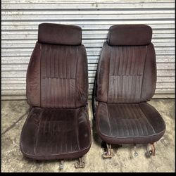 81-88 Monte Carlo El Camino Regal Cutlass GN Bucket Seats 