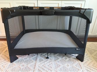 4moms Breeze Plus Playard + Bassinet & Changing Station