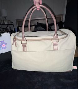 Cosmo pet carrier