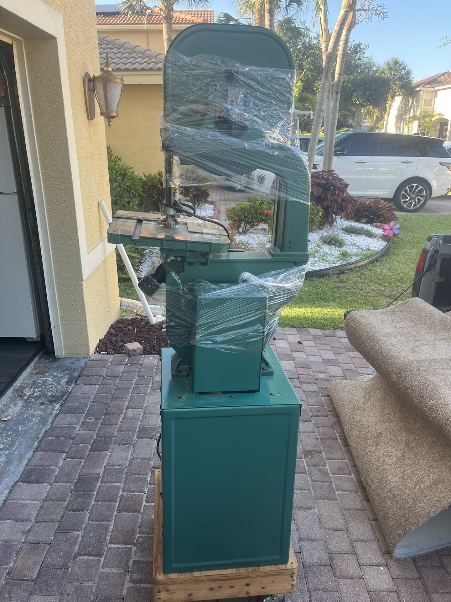 Grizzly G0555LX-14”1 HP Deluxe Bandsaw