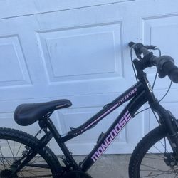 Mongoose Excursion24 Girls Pink Mountain Bike  