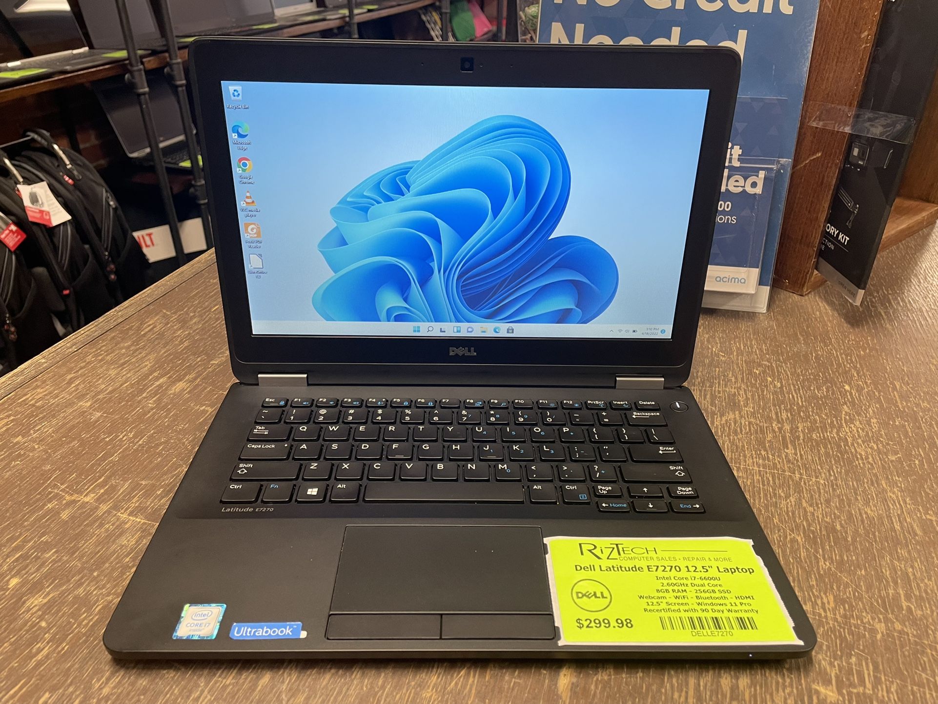 Dell Latitude E7270 Ultrabook Laptop i7 8GB RAM 256GB SSD Windows 11 Pro 12.5” screen