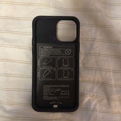 IPHONE 12 CHARGING CASE