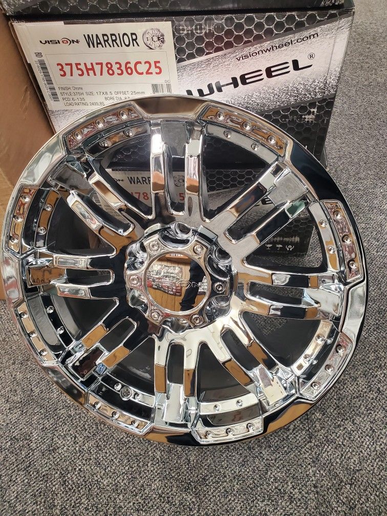 BRAND NEW 17INCH CHROME WHEELS BOLT PATTERN 6X135