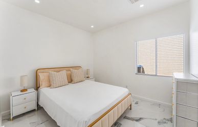 Bedroom set for sale