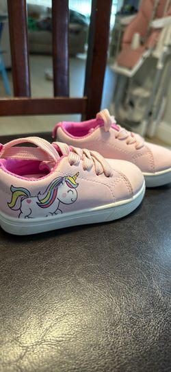 Toddler shoes size 13 / zapatos de niña