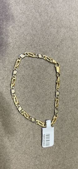 Gold fashion bracelet