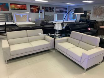 Sofa and Love Seat 🚚💨