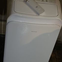 INSIGNIA portable air conditioner