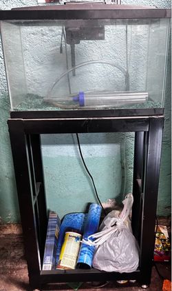 Fish tank w stand