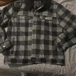 RVCA Men’s XL Sherpa Jacket 