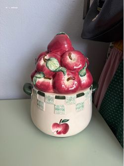 Vintage apple cookie jar
