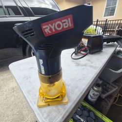 Used RYOBI P600 18V Router