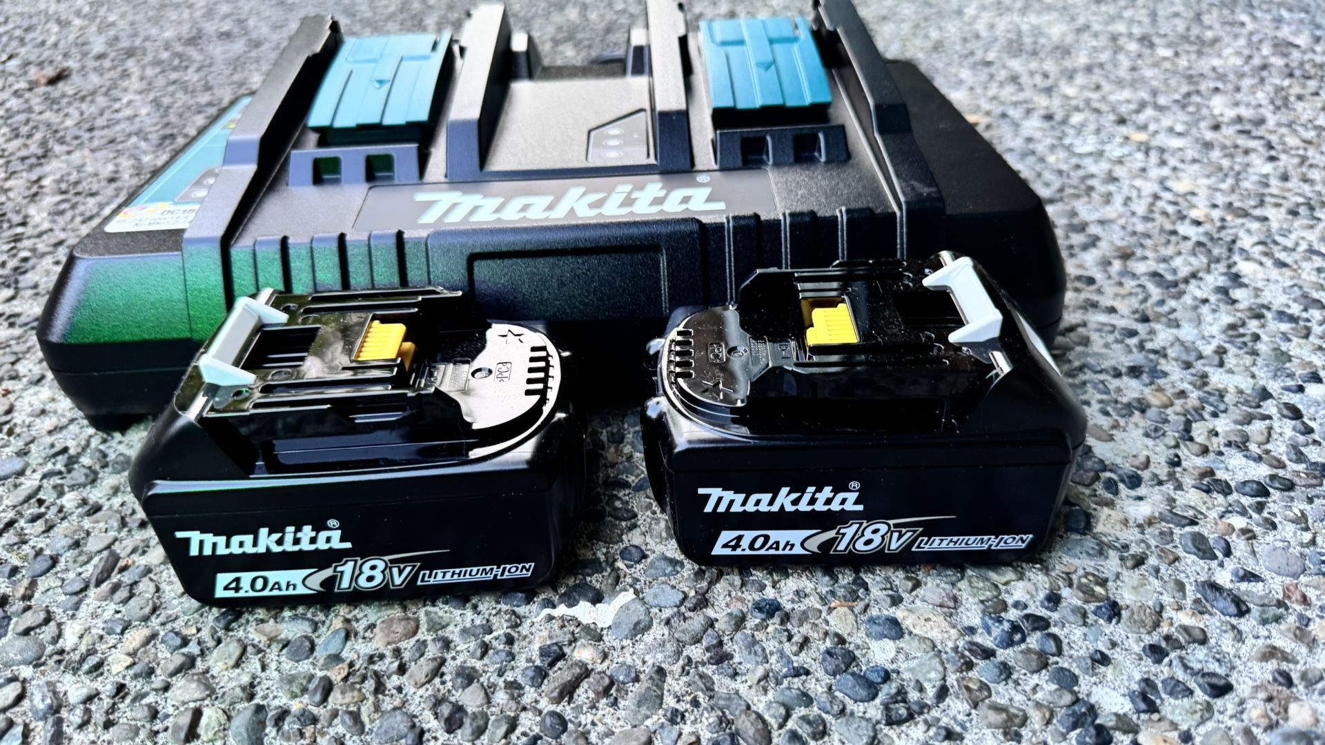 Makita 18V 2 X 4.0Ah, Dual Charger, NEW