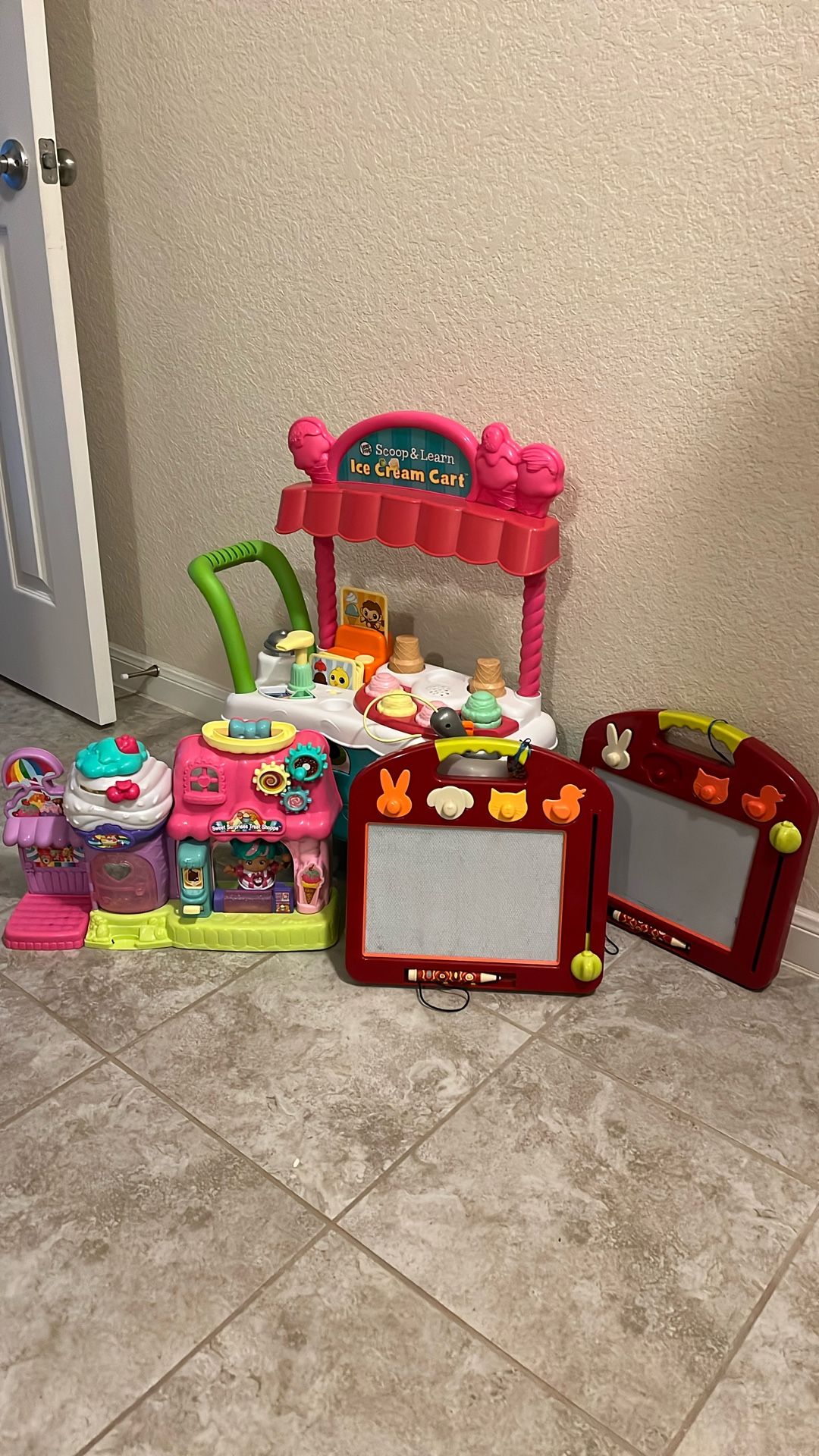 LeapFrog Scoop & Learn Ice Cream Cart
