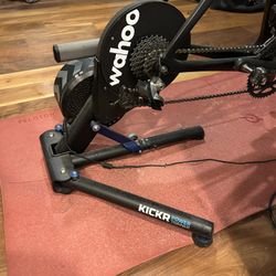 Wahoo Kickr Power Trainer + Kickr Climb