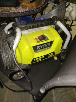 RYOBI 1900 PSI PRESSURE WASHER RUNS WELL NO WAND 40 FIRM