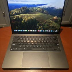 2023 MacBook Pro 18GB M3 Pro 512GB 129count AppleCare April 2027  MUSIC RECORDING & VIDEO EDITING