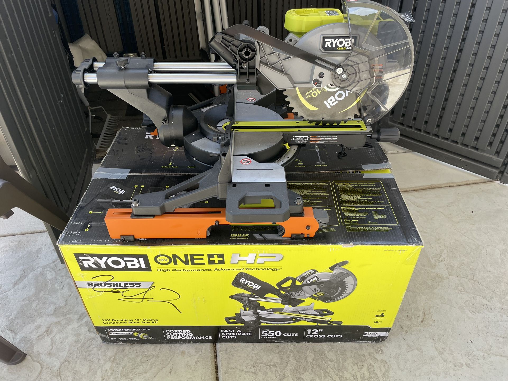Ryobi One + minter Saw With Stand