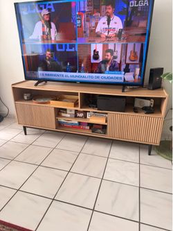 Mid-Century Modern Light Wood TV Stand